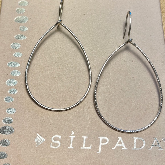 Silpada Slimline Oval Hoops - Picture 4 of 7